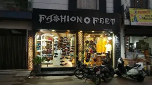 FASHION A FEET brings you affordable fashion with comfort & class 👟🧢👜 #LudhianaStyle