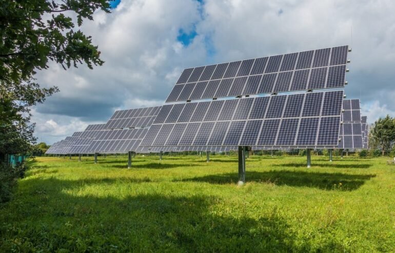 Om Solar Solutions -Top Solar Panel Dealer in Lucknow