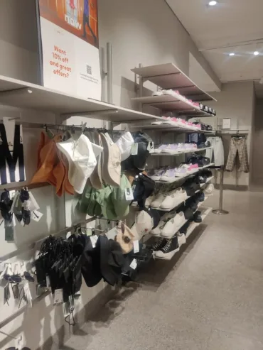 H&M